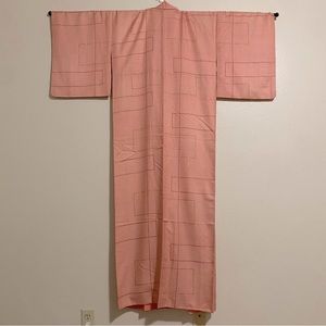 Vintage Pink Japanese Silk Kimono with Abstract and Floral Pattern